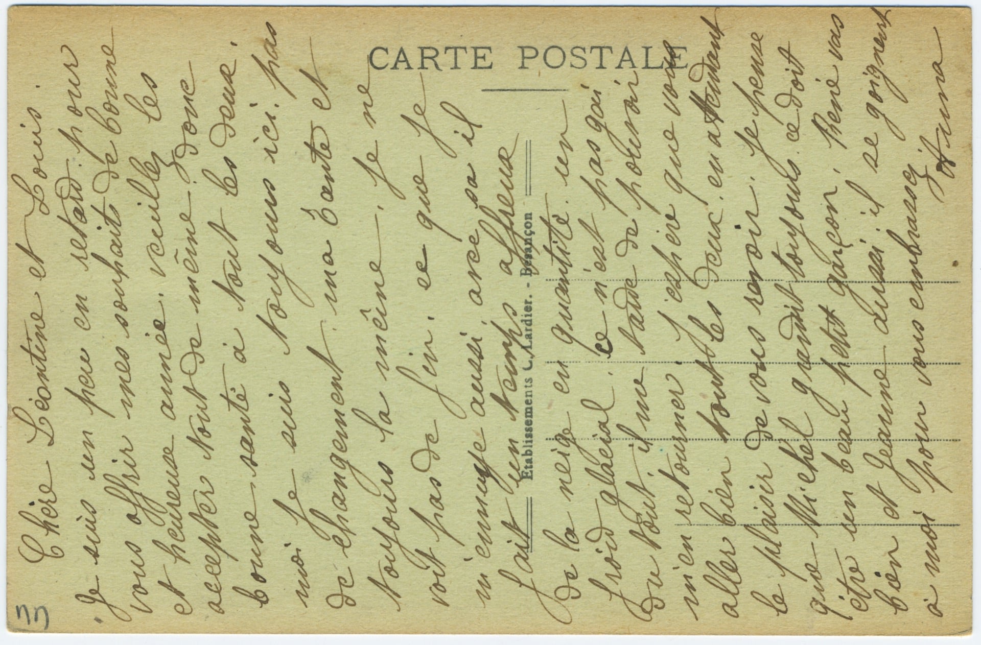 Verso d'une carte postale ancienne entièrement recouvert d'une écriture cursive serrée à l'encre brune, envoyant des vœux du Nouvel An et décrivant un hiver glacial et enneigé.